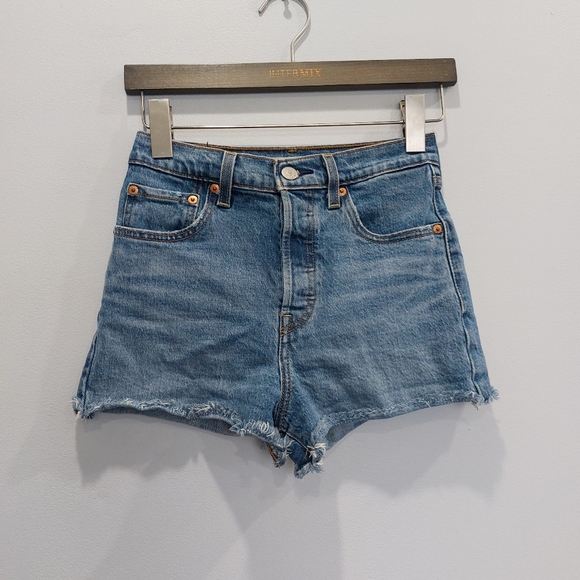 Levis Ribcage Shorts Urban Oasis Size 25 - Picture 1 of 8